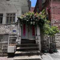 ⛪ Fuxing Church: Where Gothic Grace Meets Xiamen’s Tropical Charm!"