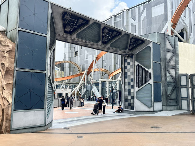  🎢🌤 Thrills Above the Clouds: Genting SkyWorlds Theme Park!