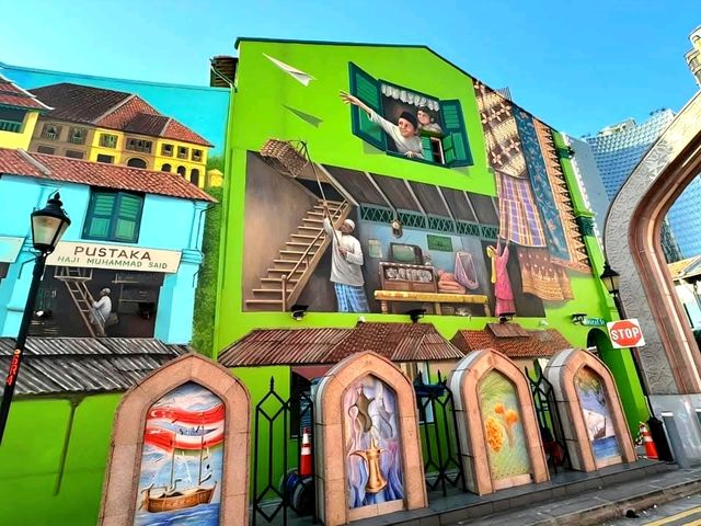Strolling Through Arab Street