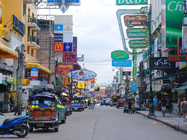 🏙️ : Thanon Khao San ถนนข้าสาร กรุงเทพมหานคร
