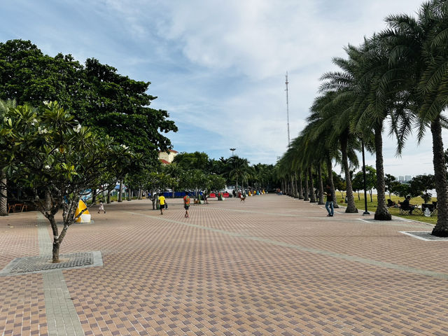 หาดกระทิงลาย จ.ชลบุรี