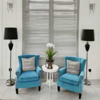 Classic Ease and Modern Prestige