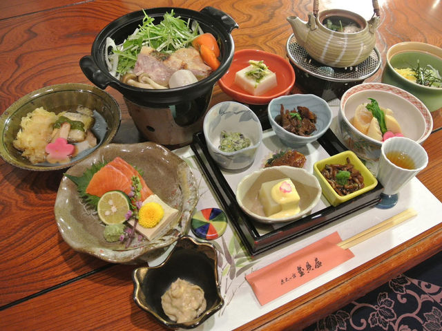 長野縣🇯🇵 老字號溫泉旅館的溫暖與風情