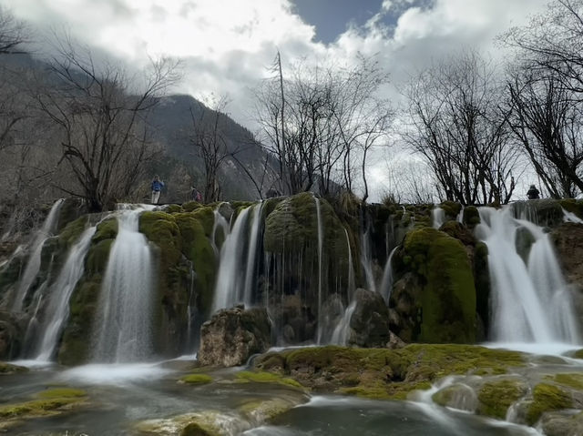 Earthquake’s Epilogue: The Phantom Forests Of Jiuzhaigou’s Most Unstable Waters 