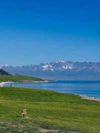 Sayram Lake in Xinjiang, Blue Water and Pure Chill