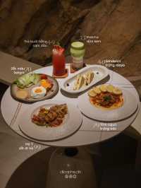 Claré Cake Bake & Brunch