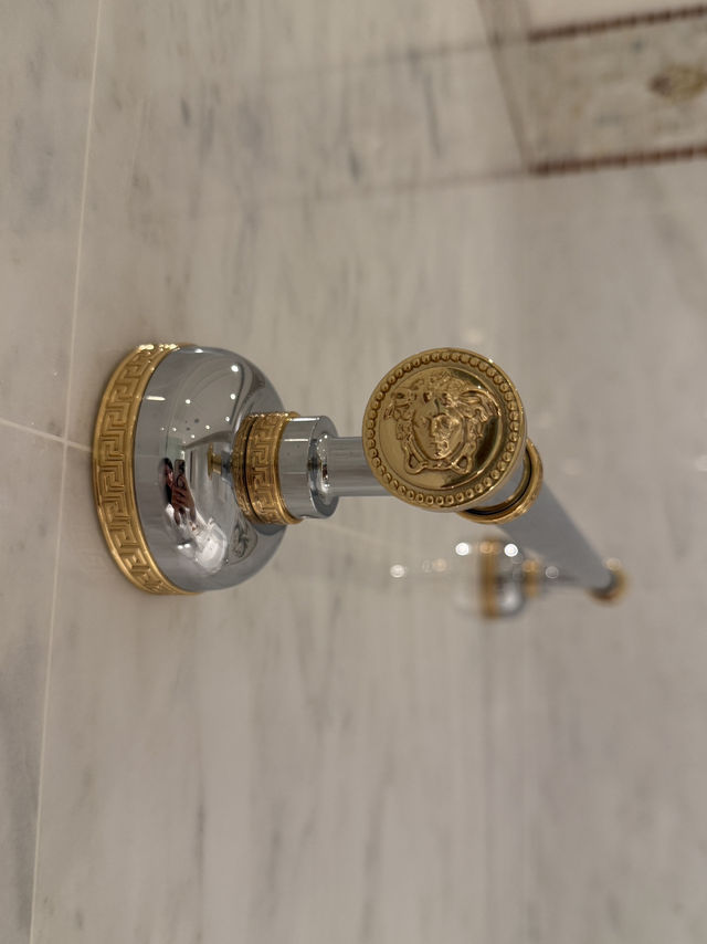 澳門打卡酒店🏨 Versace