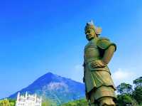  Ascend to Serenity at Tian Tan Buddha