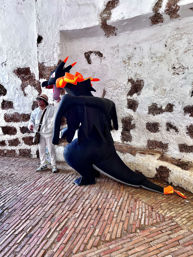 ［馬六甲旅遊］在馬六甲遇見葡萄牙人遺留的痕跡🏰法摩沙堡（A Famosa）又名聖地亞哥城門（Porta de Santiago）