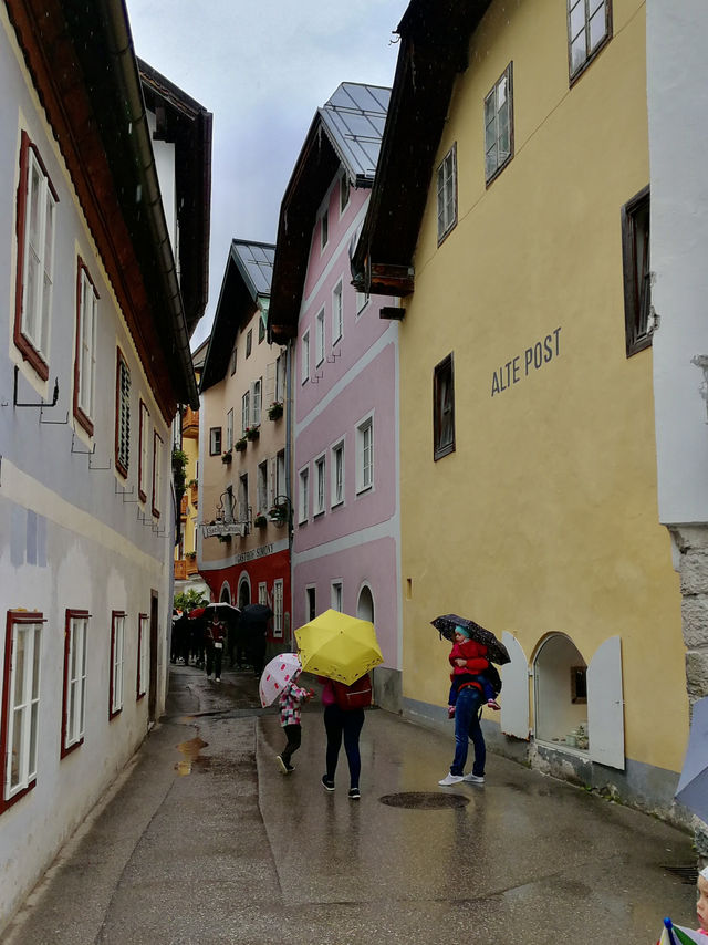 🏔️ Hallstatt – Lakeside Charm with Timeless Beauty  🏔️ Hallstatt – Lakeside Charm with Timeless Beauty