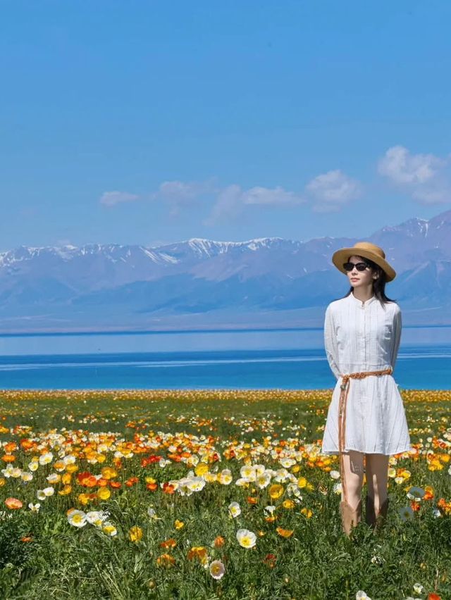 Sayram Lake is like a “jade gem in the sky of Northwest China”