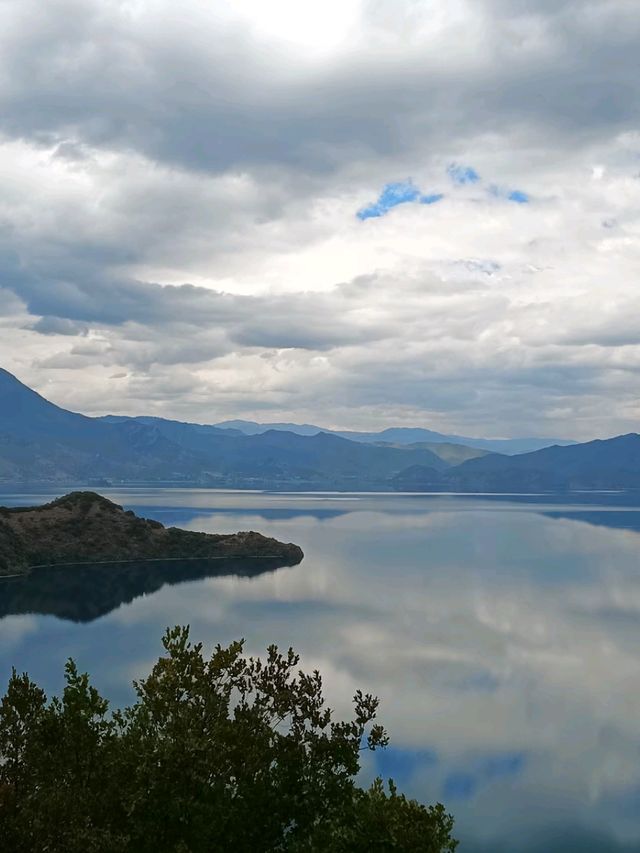 Matriarchs and Mirror Lakes: The Allure of Lugu Matriarchs and Mirror Lakes: The Allure of Lugu
