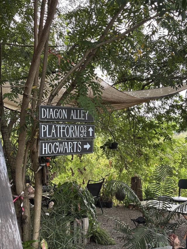 Muggle slow bar คาเฟ่ลับๆในสวน ที่แปดริ้ว