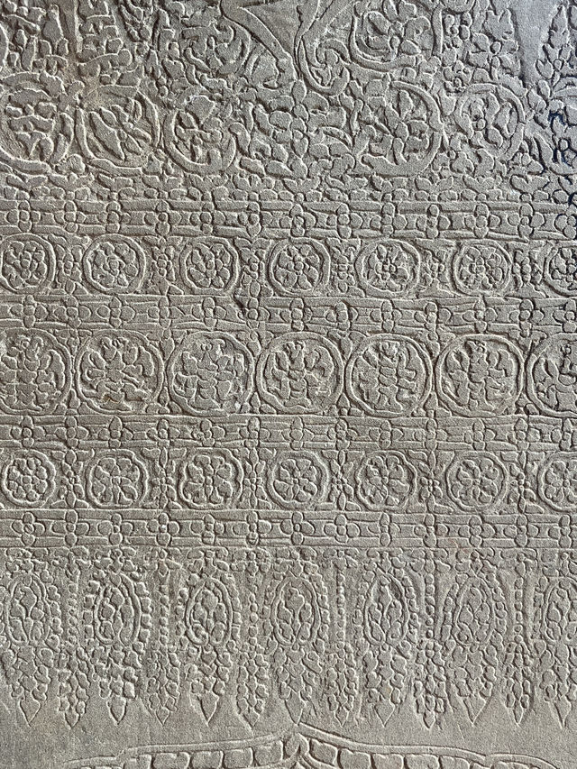 🇰🇭Cambodia's Stone Poetry: Where Gods Dance on Temple Walls! 🏛️