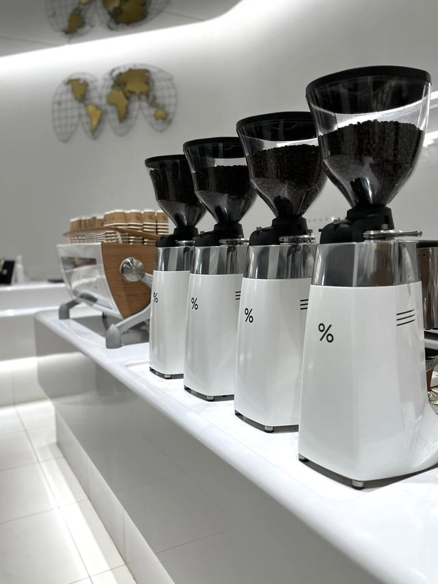 ☕ Night Café Moments at Azabudai Hills ☕ Night Café Moments at Azabudai Hills