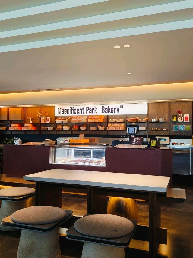 Good Food, Good Mood, Good Flight Good Food, Good Mood, Good Flight