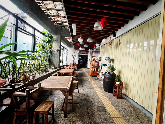 Hengchun Xmas Joy & Souvenir Hunt in Old Streets Hengchun Xmas Joy & Souvenir Hunt in Old Streets