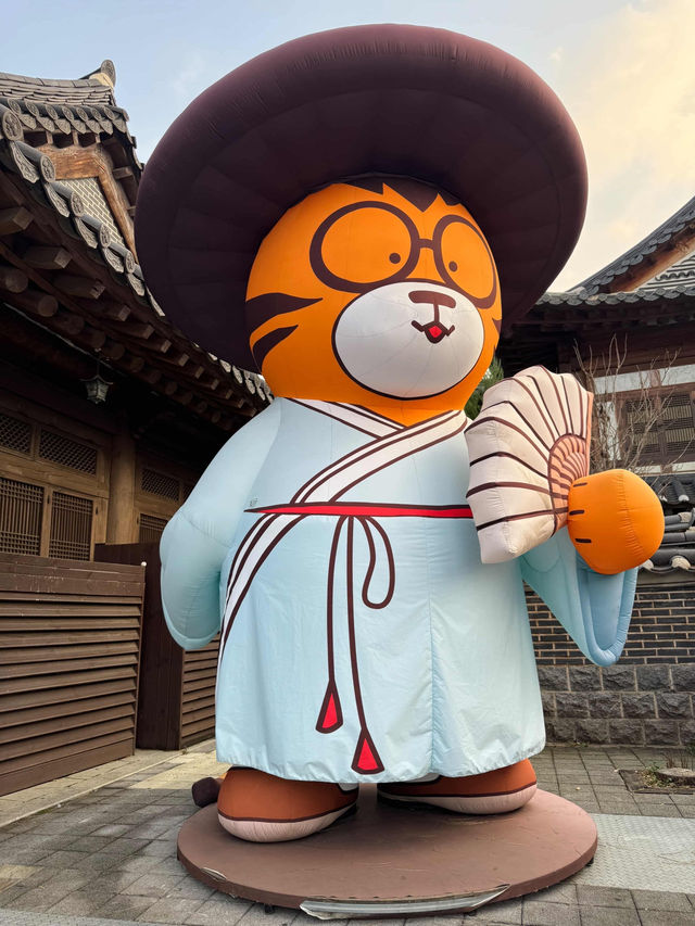 Sunny City Walk🌞 Sunny City Walk🌞