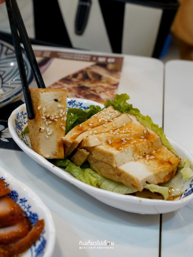 Gwing Kee Roasted ร้านอาหารที่เต็มไปด้วยชาวฮ่องกง Gwing Kee Roasted ร้านอาหารที่เต็มไปด้วยชาวฮ่องกง