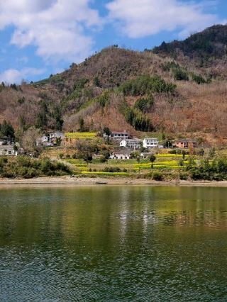 🚤 Han River Three Gorges | Cruise Through the Qinba Landscape Gallery