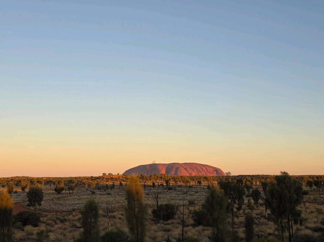 #ulurusunset #Fieldoflight #darwinaustralia 