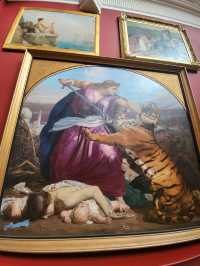 🏛濃厚的藝術氣息⚱️~利茲美術館 (Leeds Art Gallery) 
