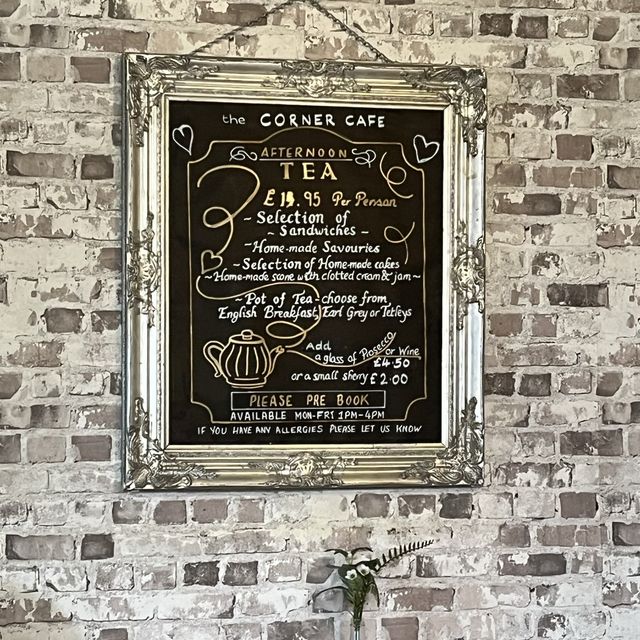 Corner Cafe 