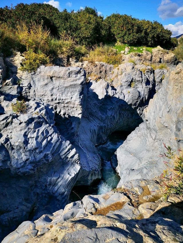 Sicilian Wonders: Alcantara Gorge & Messina