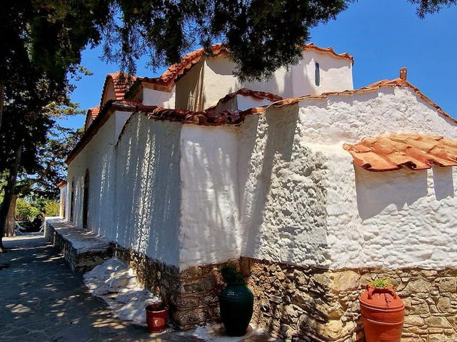 Monastery in Skiadi 🇬🇷