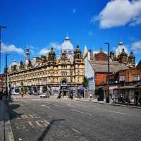 Wandering in Leeds: Notes from the Heart of Yorkshire