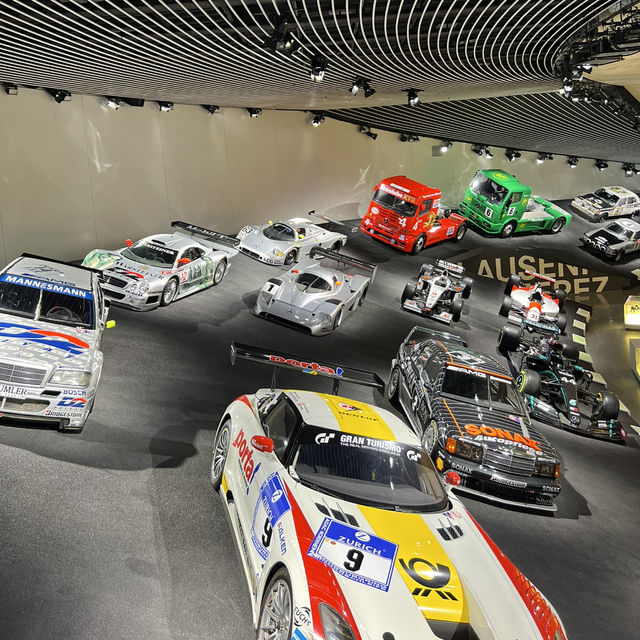 Mercedes-Benz Museum: A Masterpiece of Automotive History 