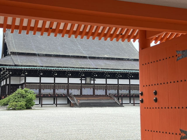 The Kyoto Imperial Palace (京都御所, Kyōto Gosho)