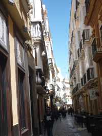 Cadiz: A Glimpse into Spain’s Historic Heart