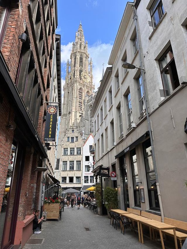Antwerp: come for the diamonds, stay for the vibes 💎🎶