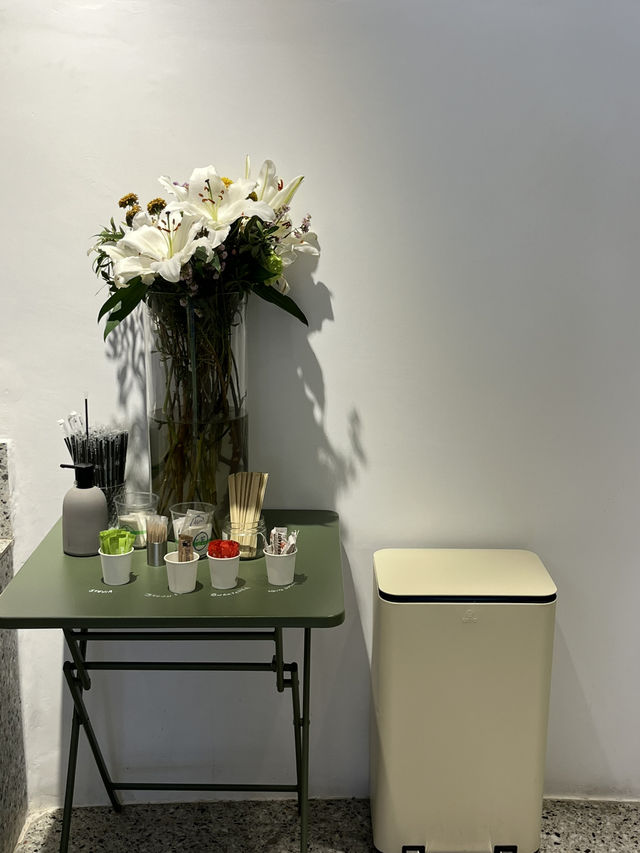 Mykonos | Enjoy the coffee from the cosy cafe 