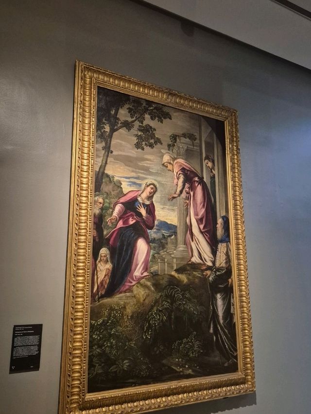if you are an art lover come here