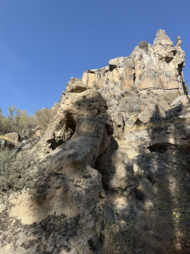 Unreal Serenity: Ihlara Valley’s Chill Half-Day Adventure 🌄🍃