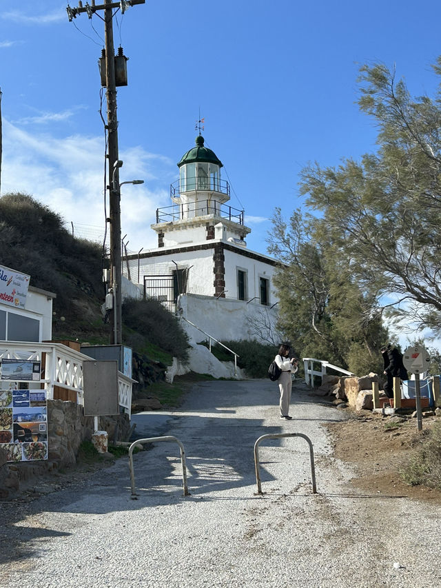 Santorini Highlights Minibus Tour + Oia’s Epic Sunset 🌅✨ Santorini Highlights Minibus Tour + Oia’s Epic Sunset 🌅✨