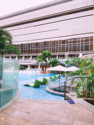 🌸 Spring in the City of Sunsets: Sustainable Luxury at Hilton Manila