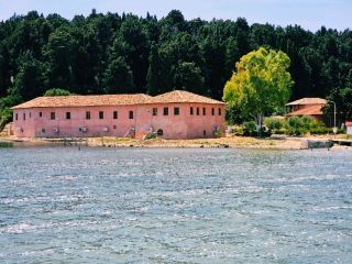 Zvërnec Monastery - A Peaceful Island Sanctuary ⛪🌲