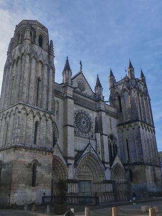 Cathédrale Saint-Pierre de Poitiers.