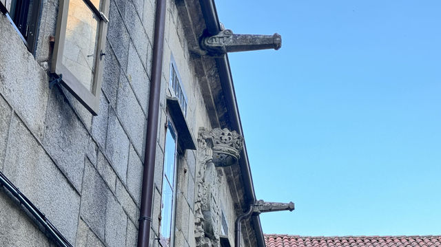 阿羅薩維拉加西亞維斯塔萊格雷莊園和修道院Pazo de Vi