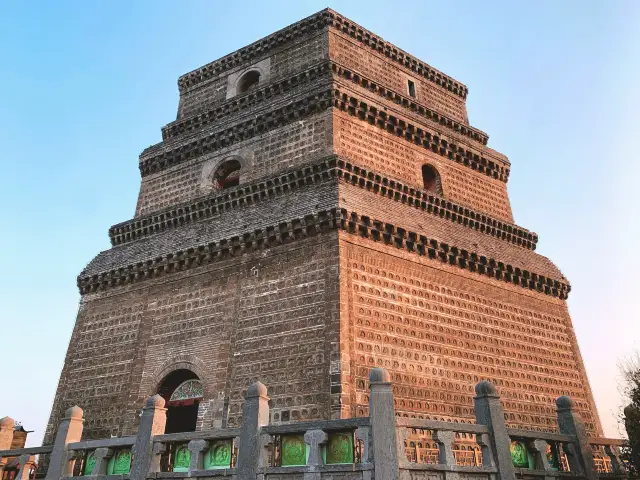 Take you around Kaifeng: Fan Tower, Iron Pagoda, Yanqing Temple