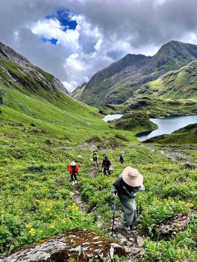 Explore the southern Antelope in Yunnan and encounter a stunning secret realm, appreciating the wonders of nature