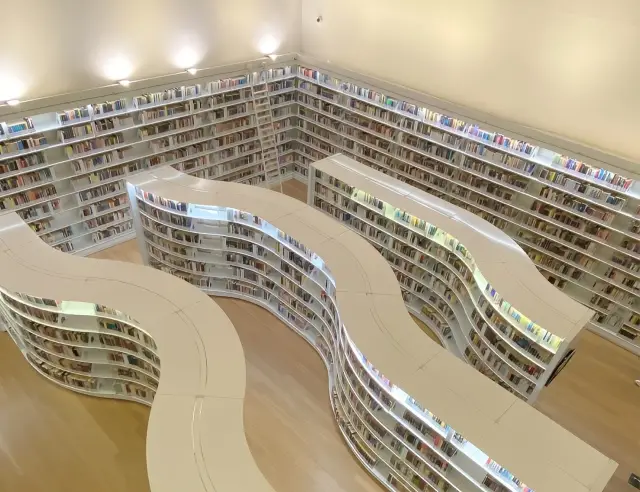 สถานที่เช็คอินยอดนิยมที่ไม่เหมือนใคร—ห้องสมุดออร์ชาร์ด