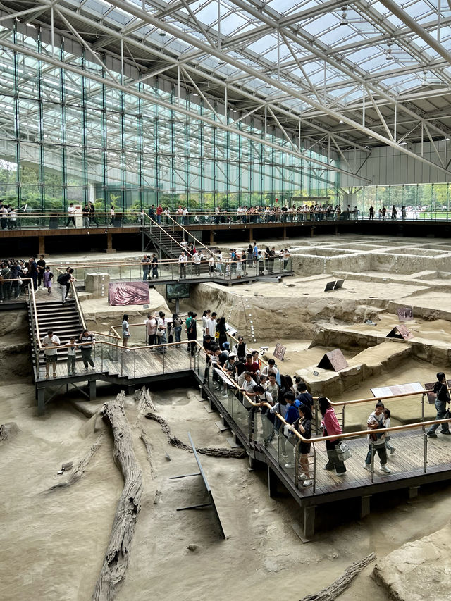 This petite forest park in Chengdu! It's 1000 times more entertaining than Chunxi Road!