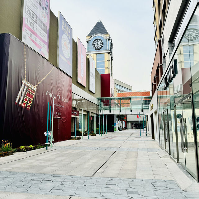 Shine Hills: Fun, Food, Films, All Day!