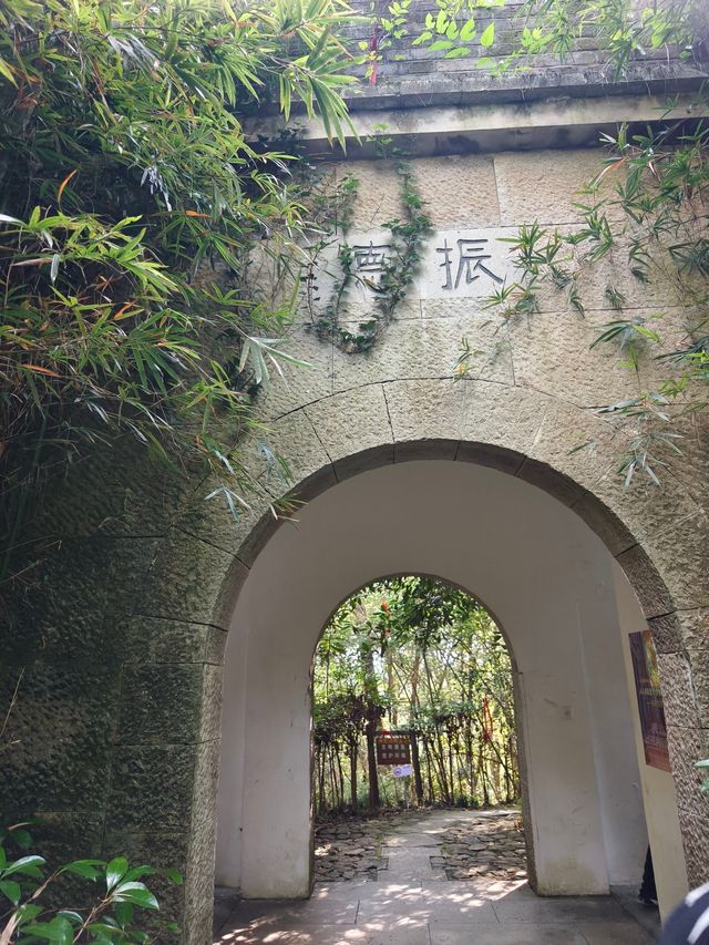 這裡有可以俯瞰千島湖全景的魁星樓