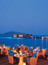 🌟 Elounda's Luxe Retreat: Beachfront Bliss & Villa Vibes 🌊🛏️