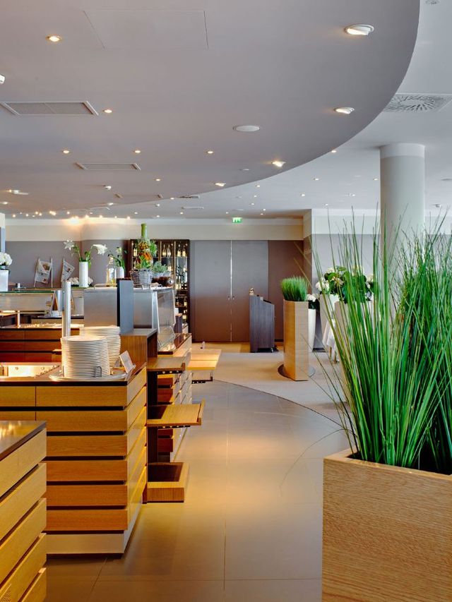 🌟🏨 Discover Warnemunde's Gem: Hotel Neptun 🌊🛏️
